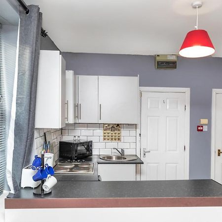 Sunderland City Centre Apartments Free Parking And Wi-Fi Bagian luar foto