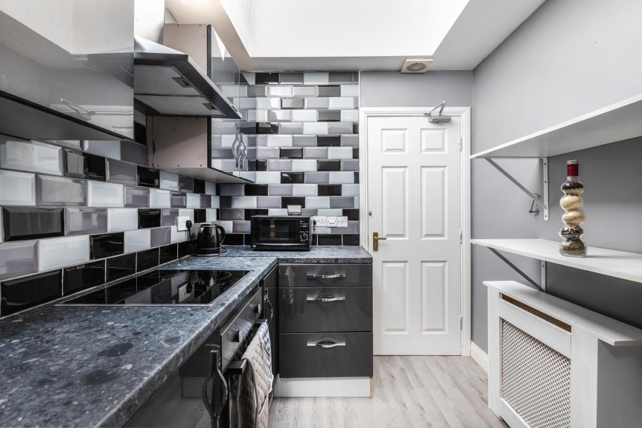 Sunderland City Centre Apartments Free Parking And Wi-Fi Bagian luar foto